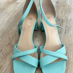 Stylish Women's Turquoise Heels
